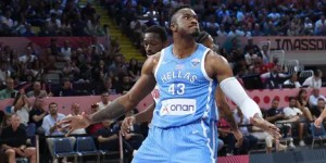 NBA交易风云：伦纳德动向引关注，快船瞄准老鹰新星库明加